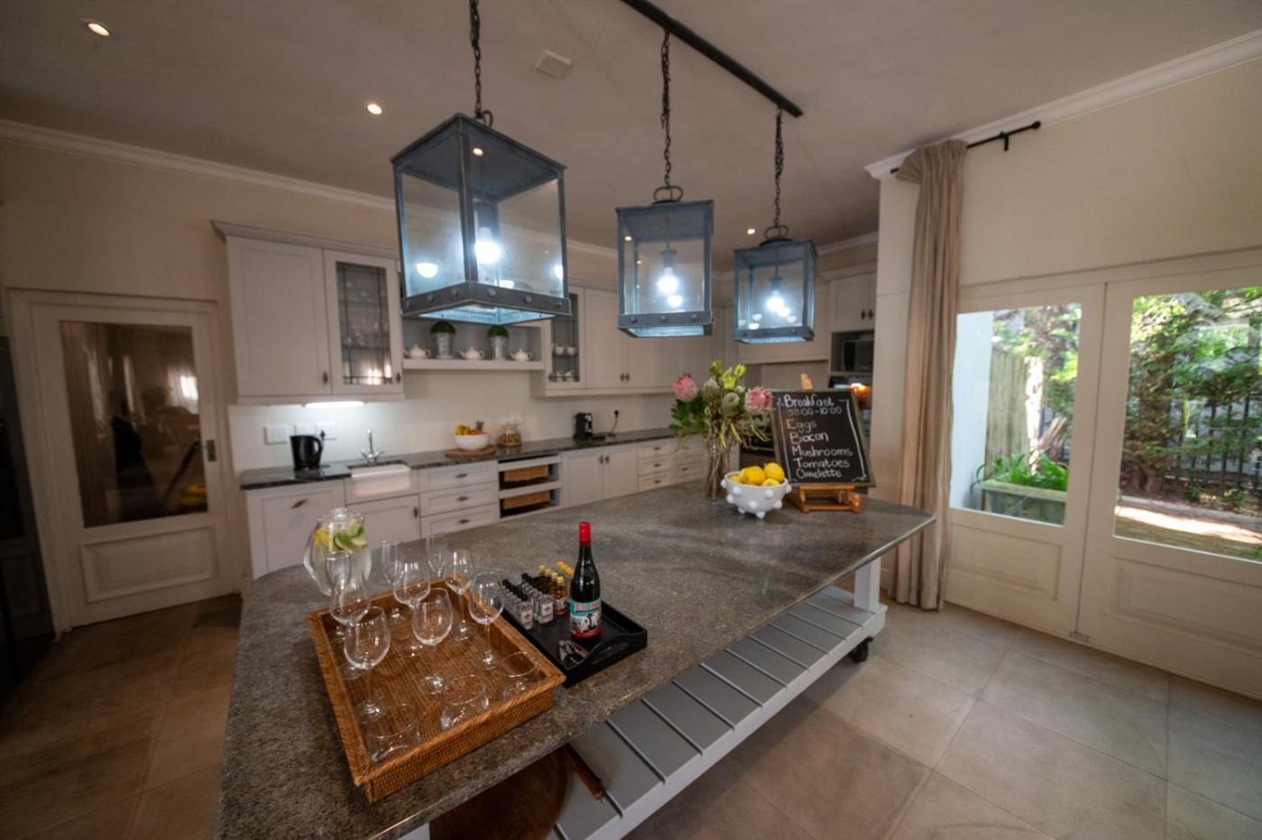 Maison D'Ail Guest House Франшхоек Екстериор снимка