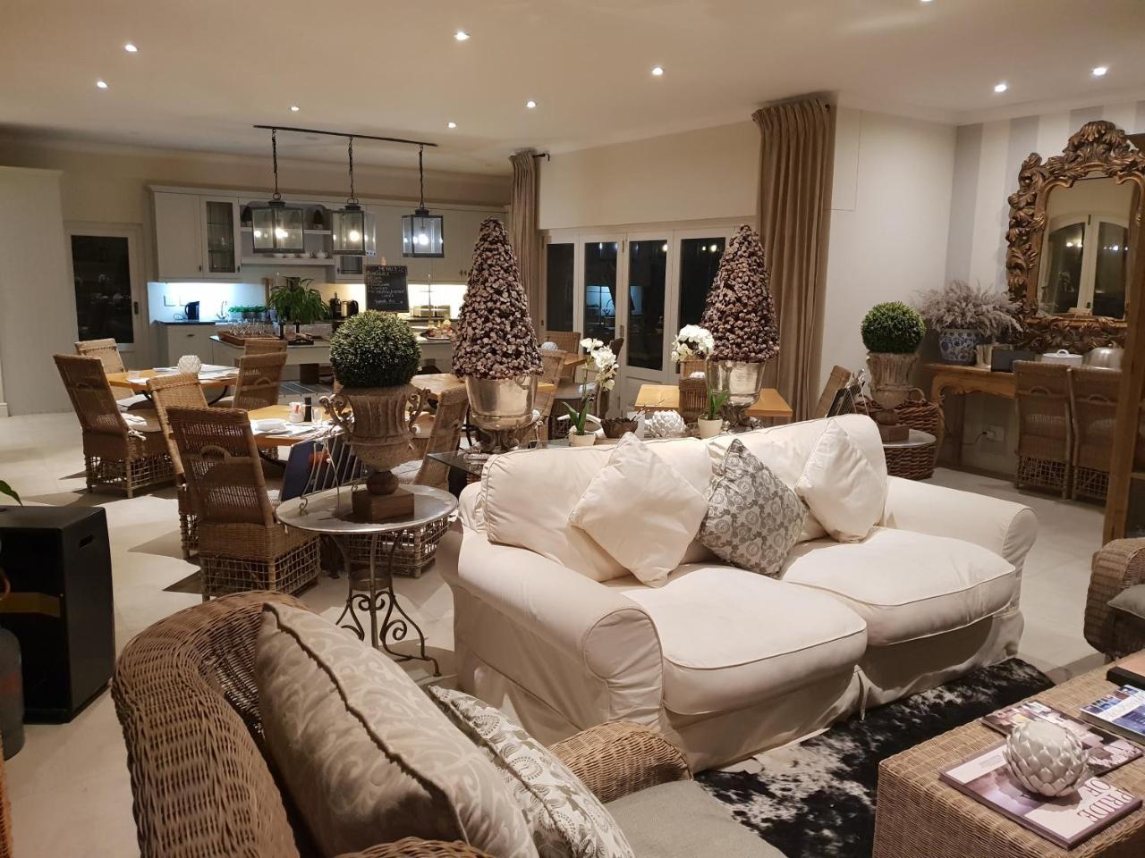 Maison D'Ail Guest House Франшхоек Екстериор снимка